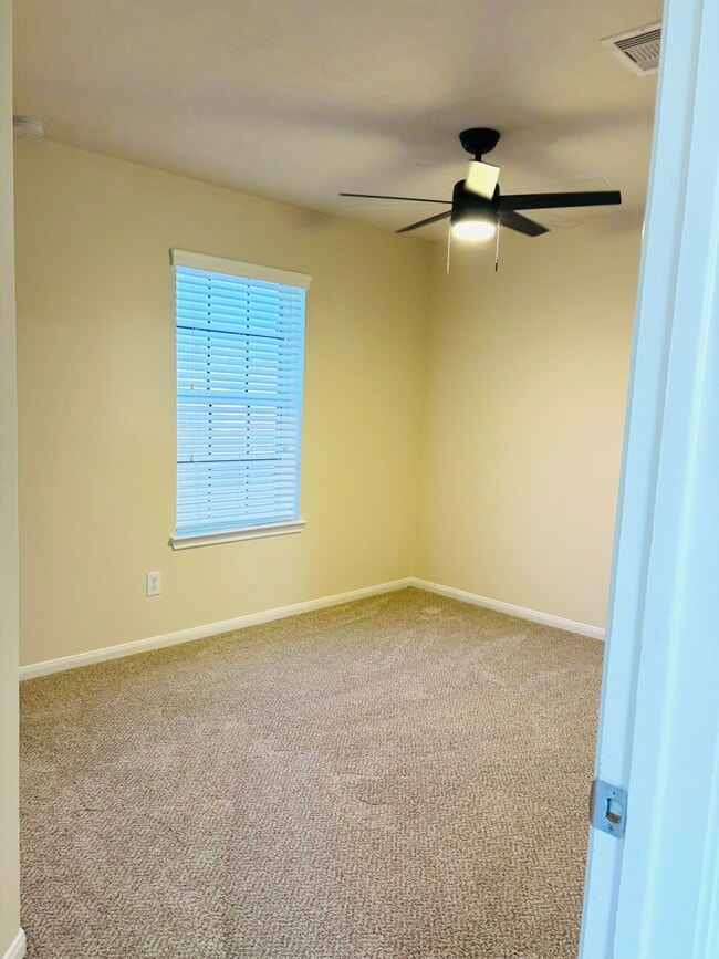 property at 8525 Sunset Loch Dr