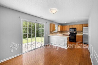 5551 Spindlewood Ct in Durham, NC - Foto de edificio - Building Photo