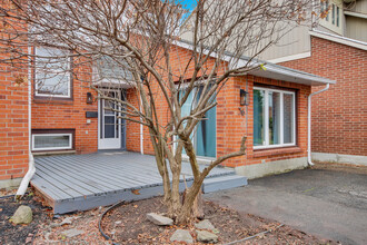 36 Greenboro Cres in Ottawa, ON - Building Photo - Building Photo