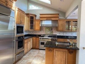 22 Stone Harbor in Alameda, CA - Building Photo - Building Photo