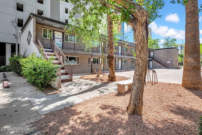 821 N 3rd St in Phoenix, AZ - Building Photo - Building Photo