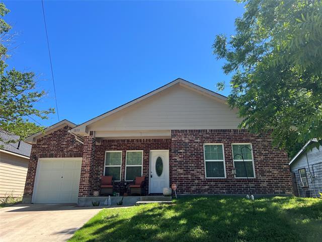 property at 1213 Hemphill St