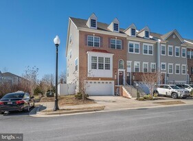 2762 Lady Slipper Rd in Gambrills, MD - Building Photo