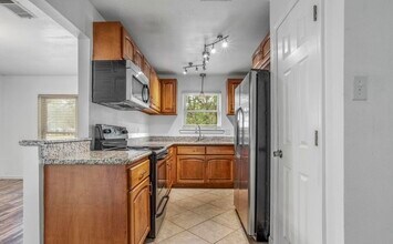 7520 Marathon Dr in Biloxi, MS - Building Photo - Building Photo
