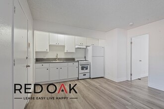 1542 Orizaba Ave in Long Beach, CA - Building Photo - Building Photo