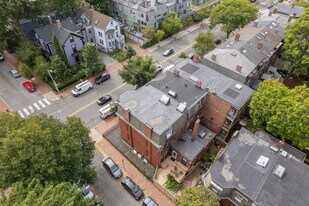 407A Broadway, Unit B in Cambridge, MA - Building Photo