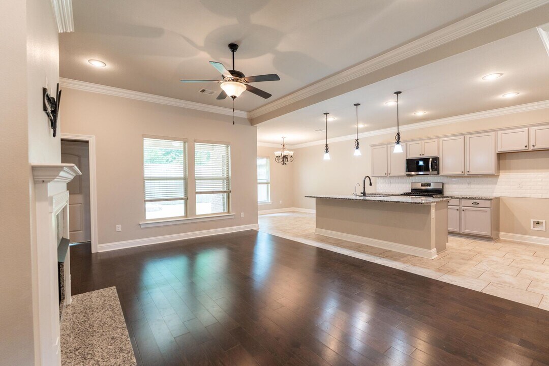 349 Coppice Pl in Bossier City, LA - Building Photo