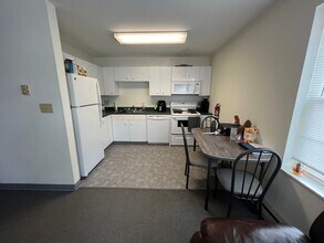 608 Clay Ln in State College, PA - Building Photo - Building Photo
