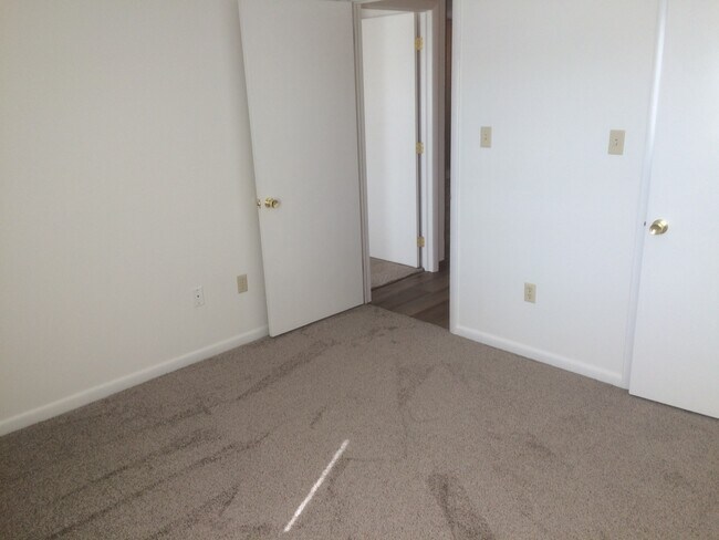 17 N 1st St in Shartlesville, PA - Building Photo - Building Photo