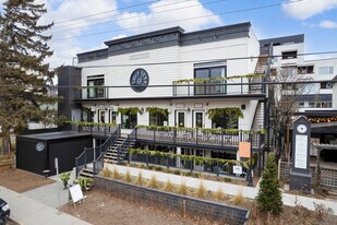 1934 34 Av SW in Calgary, AB - Building Photo