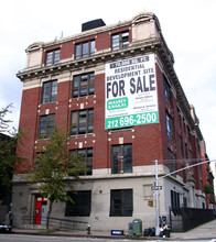 East River Lofts in New York, NY - Foto de edificio - Building Photo