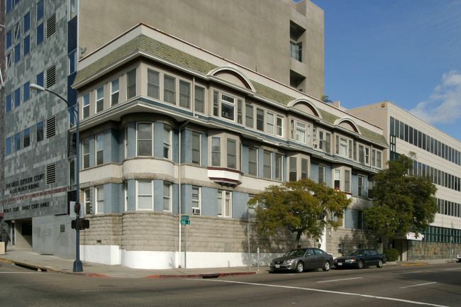 400-420 Ash St in San Diego, CA - Foto de edificio - Building Photo