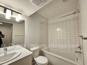 5116 Kinney Pl SW in Edmonton, AB - Building Photo - Building Photo