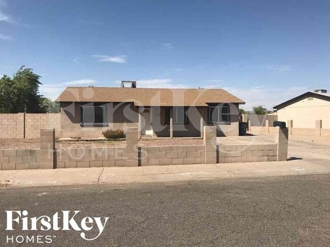 property at 4322 E Grove St