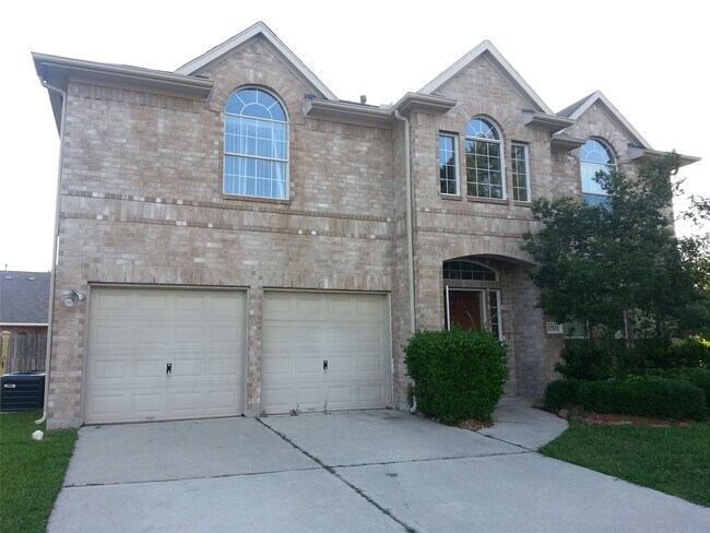 12111 N Brenton Knoll Dr in Tomball, TX - Building Photo - Building Photo