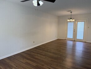 36 Country Walk Dr in Savannah, GA - Building Photo - Building Photo