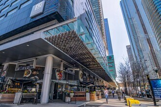 65 Bremner Blvd in Toronto, ON - Building Photo - Building Photo