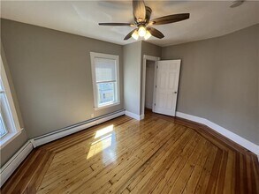 2 Gilson Terrace in Somerville, MA - Building Photo - Building Photo