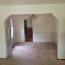 17402 NE 28th St in Redmond, WA - Building Photo - Building Photo