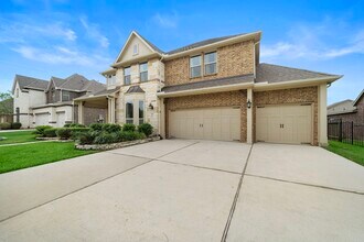 8530 San Juanico St in Houston, TX - Foto de edificio - Building Photo