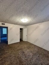 120 Navajo Rd in Clovis, NM - Building Photo - Building Photo