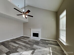 9543 Lakeview Rd in Union City, GA - Building Photo - Building Photo