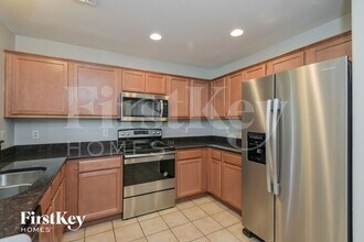 10621 E Singing Canyon Dr in Tucson, AZ - Building Photo - Building Photo