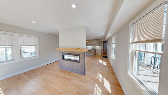 93 Williston Rd, Unit 2 in Brookline, MA - Building Photo - Building Photo