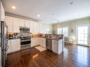 38 Troy Ln in Newton, MA - Building Photo - Building Photo