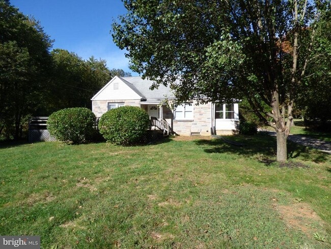 property at 5526 Jim Pickett Rd