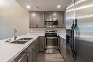 411 Park Ave in San Jose, CA - Building Photo