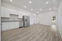 16866 Glenheath St photo'