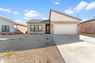 4527 22nd Pl in Lubbock, TX - Building Photo