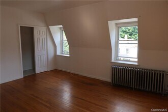 19 Elizabeth St in Port Jervis, NY - Building Photo - Building Photo