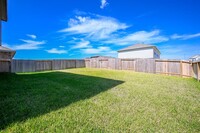 5731 Avalon Woods Dr in Spring, TX - Foto de edificio - Building Photo