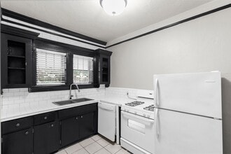 Cavalier in Birmingham, AL - Building Photo - Interior Photo