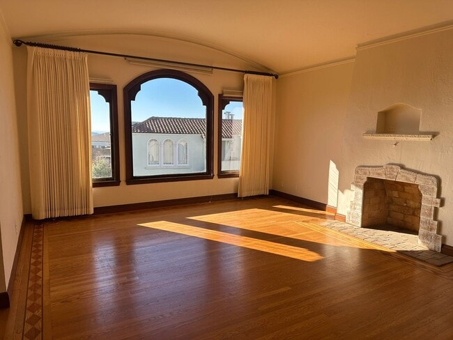 755 Darien Wy in San Francisco, CA - Building Photo - Building Photo