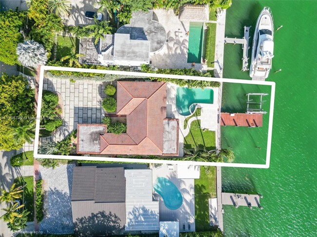property at 1180 Bay Dr