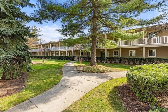 property at 475 S Adams Rd