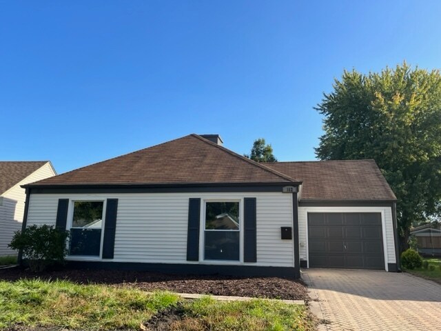 162 Heathgate Rd in Montgomery, IL - Building Photo