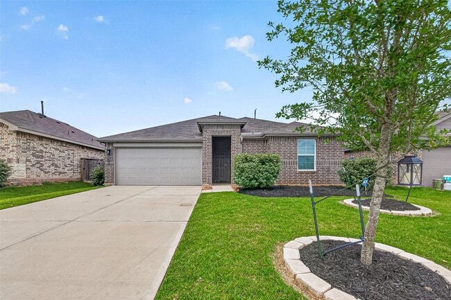 property at 40310 Bermuda Ivy St