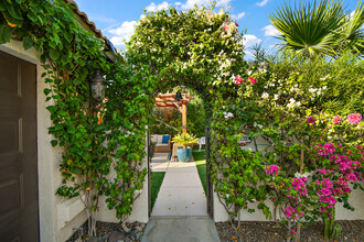 51405 Avenida Bermudas in La Quinta, CA - Building Photo - Building Photo