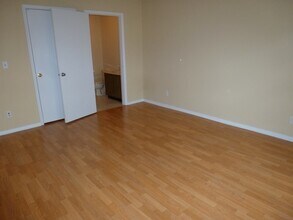 16-8 Sacramento Ct in Freehold, NJ - Building Photo - Building Photo