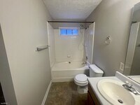 108 Valley Park Dr photo'
