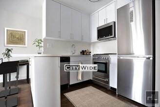 EAST 69 STREET in New York, NY - Building Photo - Building Photo