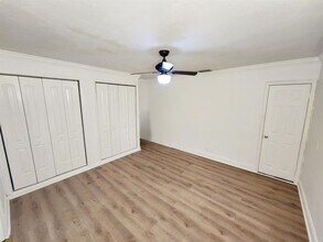 701 SW 68th Terrace in Pembroke Pines, FL - Building Photo - Building Photo