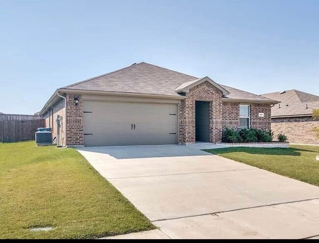 property at 902 Old Bluff Ln