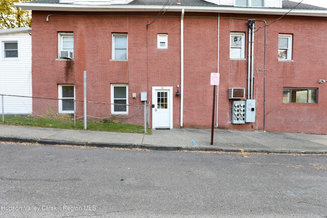 property at 41 Livingston St