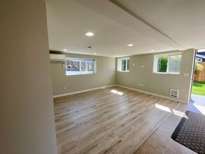 7610 Rainier Dr in Everett, WA - Building Photo - Building Photo