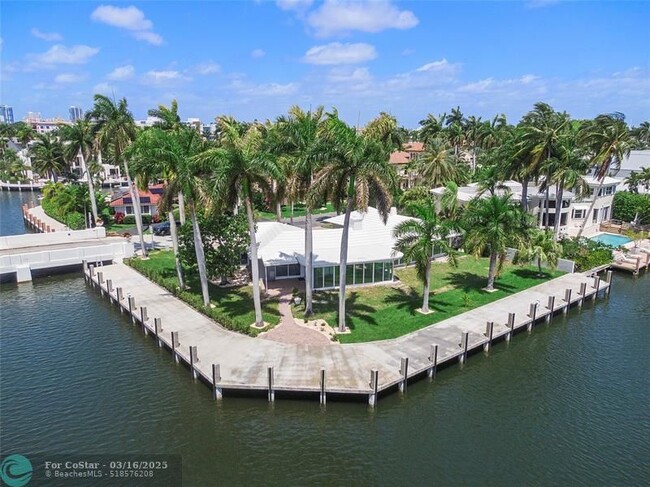 2 Nurmi Dr in Fort Lauderdale, FL - Foto de edificio - Building Photo